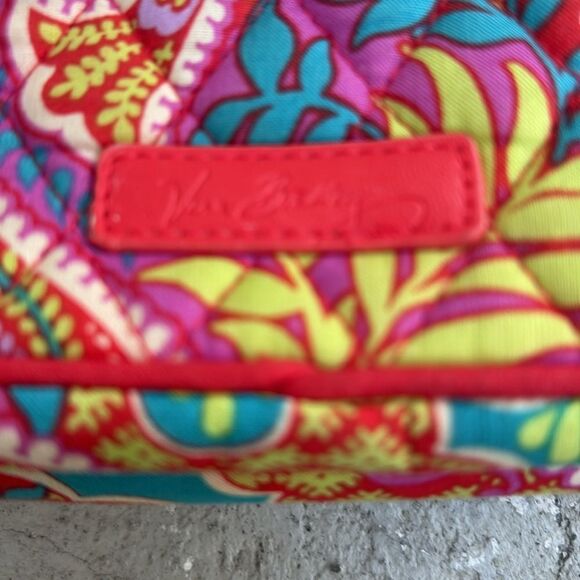 Vera Bradley travel toiletry kit - Picture 2 of 11